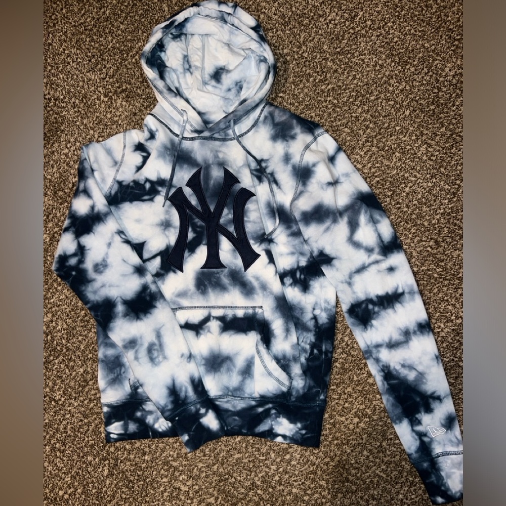 NEW ERA | YANKEES TIE DYE HOODIE | SIZE SMALL